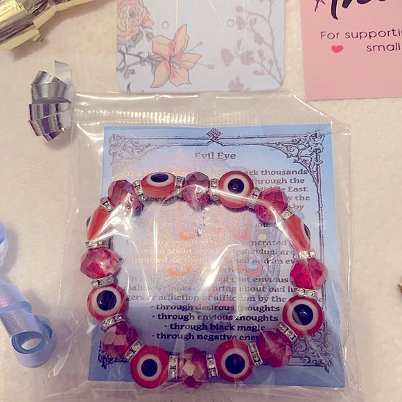 EuroKatGifts Jewelry - Colorful Red Evil Eye Beaded Bracelet NEW NWT